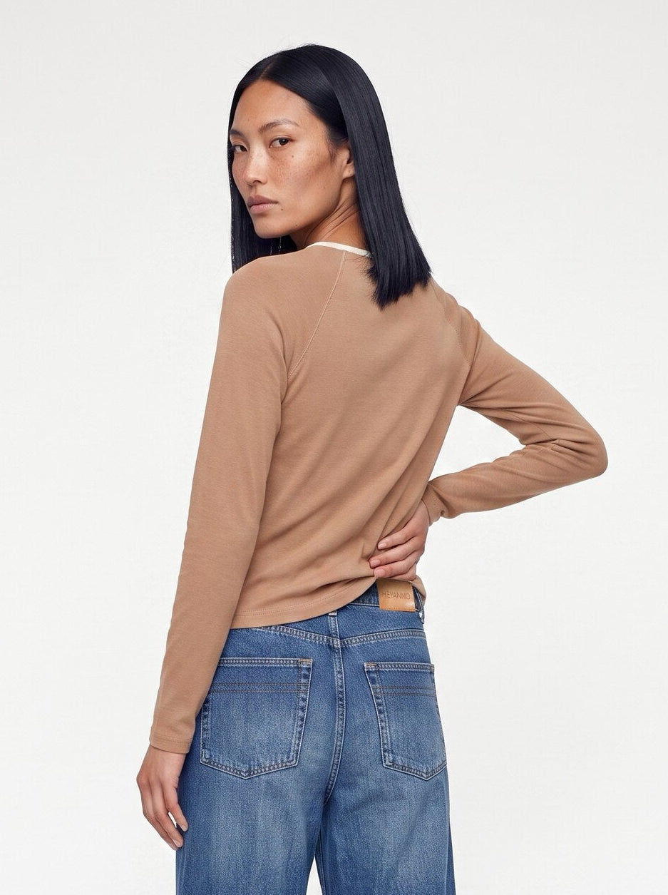 Modelshot / Bone Brown / Detail